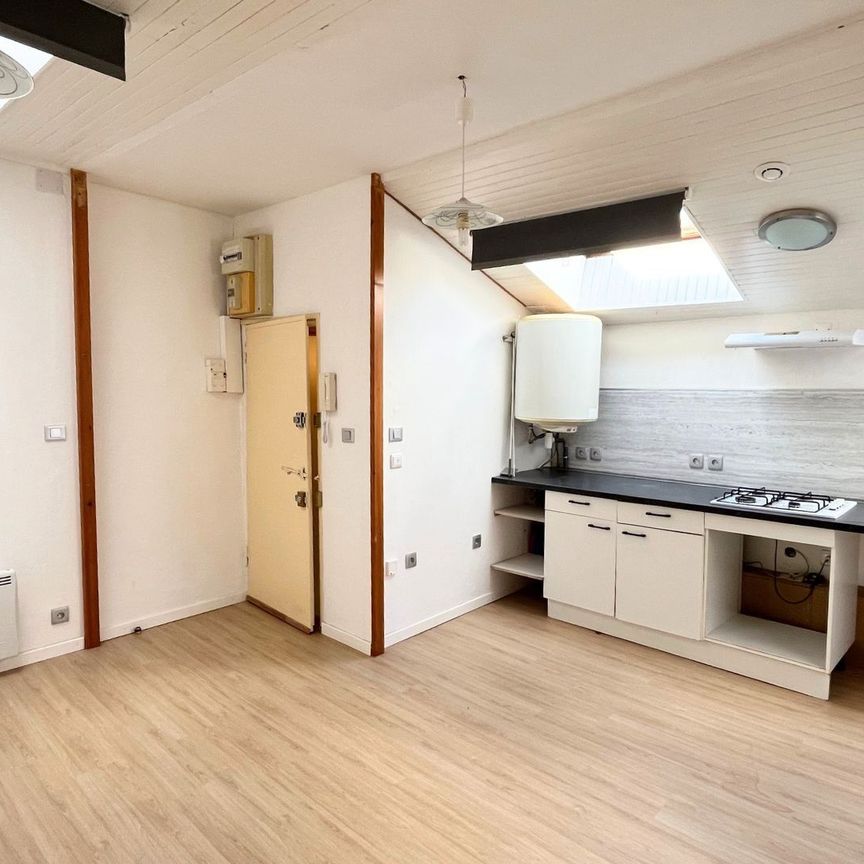 Appartement À Louer 2 Pièces , 35 M² - Photo 1