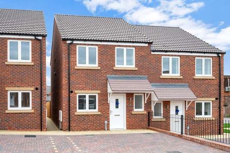 Charles Dyer Close, Melton Mowbray, LE13 - Photo 2