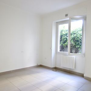 Location Appartement 2 pièces 41m² MARSEILLE 9ème - Photo 2