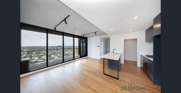 Urban Living At Its Best - Photo 1