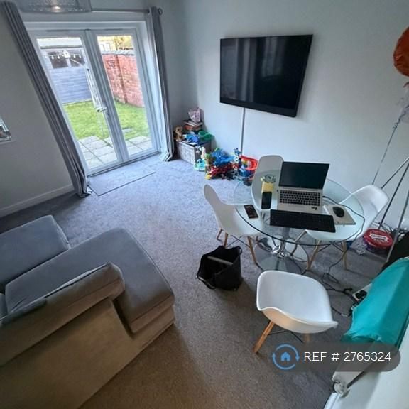 3 bedroom terraced house to rent - Photo 1