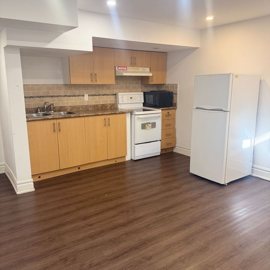 For Lease - 81 Trumpeter Street, Toronto, Ontario - Photo 1