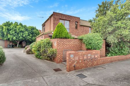 1/12-14 O'Hea Street, Coburg - Photo 2