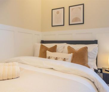 1 bedroom in a house share to rent - Photo 2