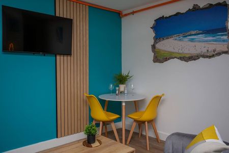 North Parade - Photo 2