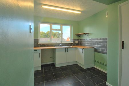 Dunlin Road, Ipswich - Photo 5