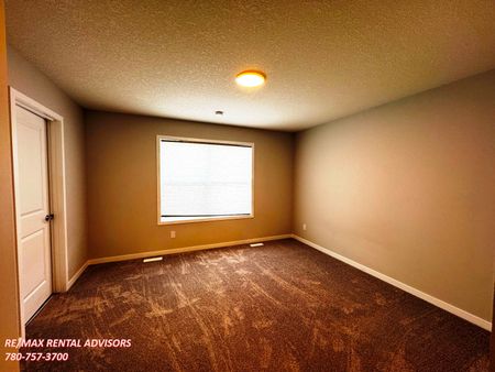 UPPER 9495 229 Street Northwest - Photo 3