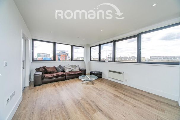 3 bedroom flat to rent - Photo 1