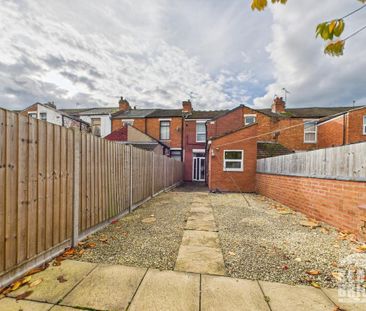 2 bedroom terraced house to rent - Photo 3