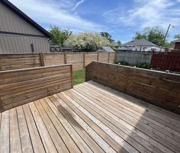 For Lease - 4 Keswick Street, St. Catharines, Ontario - Photo 4