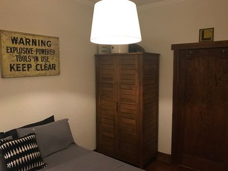 St Kilda West - Photo 4