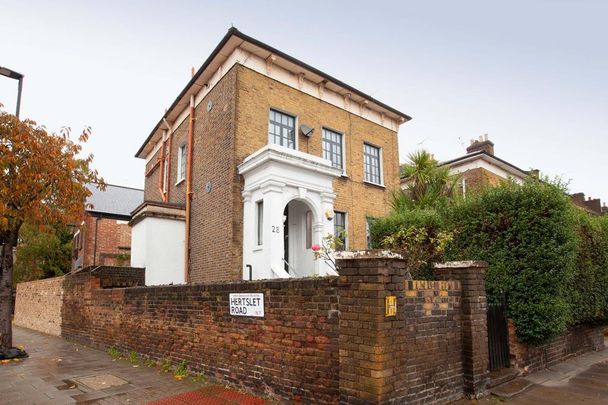 3 bedroom maisonette to rent - Photo 1