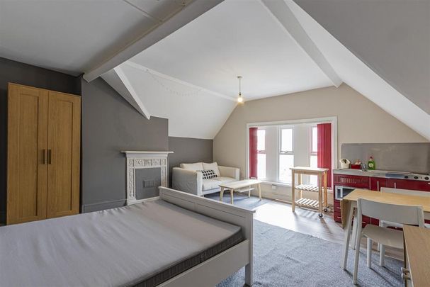 Studio to rent - Photo 1