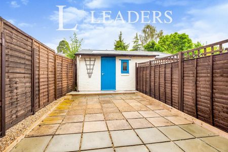 2 bedroom semi-detached house to rent - Photo 4