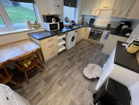 3 bedroom house to rent - Photo 3