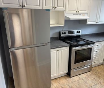 For Lease - 1064 MERIVALE Road Unit# 2, Carlington - Central Park, ... - Photo 4