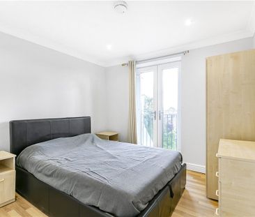 Upper Richmond Road, London, SW15 6TG - Photo 6