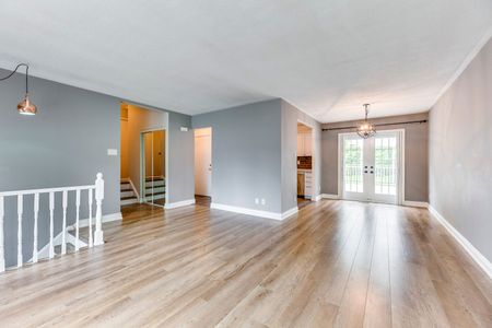 For Lease - 59 Mccraney Street, Oakville, Ontario - Photo 3