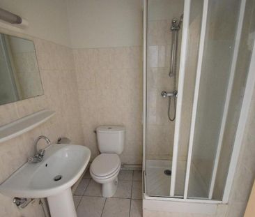 Location Appartement 4 pièces 85m² VALS LES BAINS 07600 - Photo 6