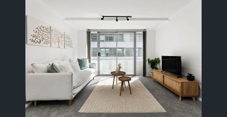 St.Leonards Sophistication: Studio Apartment Fully Furnished - Photo 2