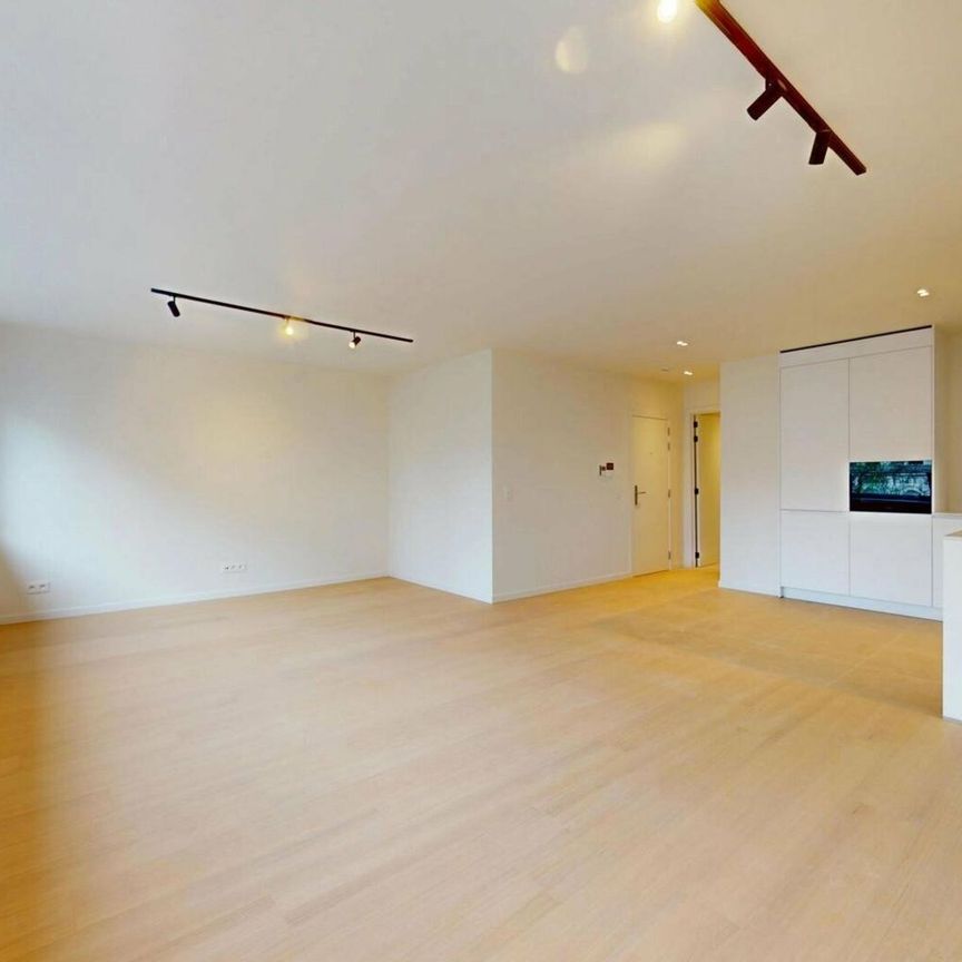 Flat for rent - Photo 1