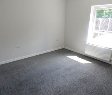 2 bedroom semi-detached bungalow to rent - Photo 1