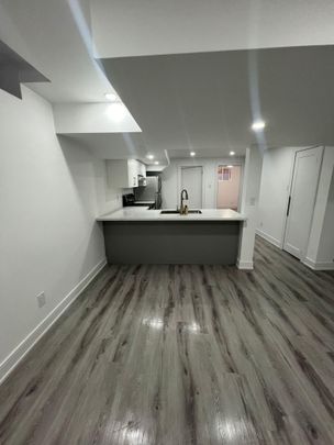 For Lease - 3 Cox Crescent Unit# BASEMENT, Brampton, Ontario - Photo 1