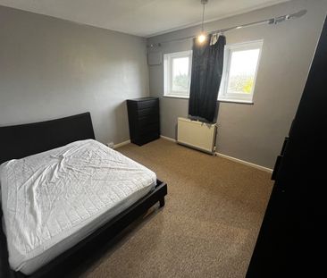 4 Bed Flat, Gainsborough Square, BS7 - Photo 5