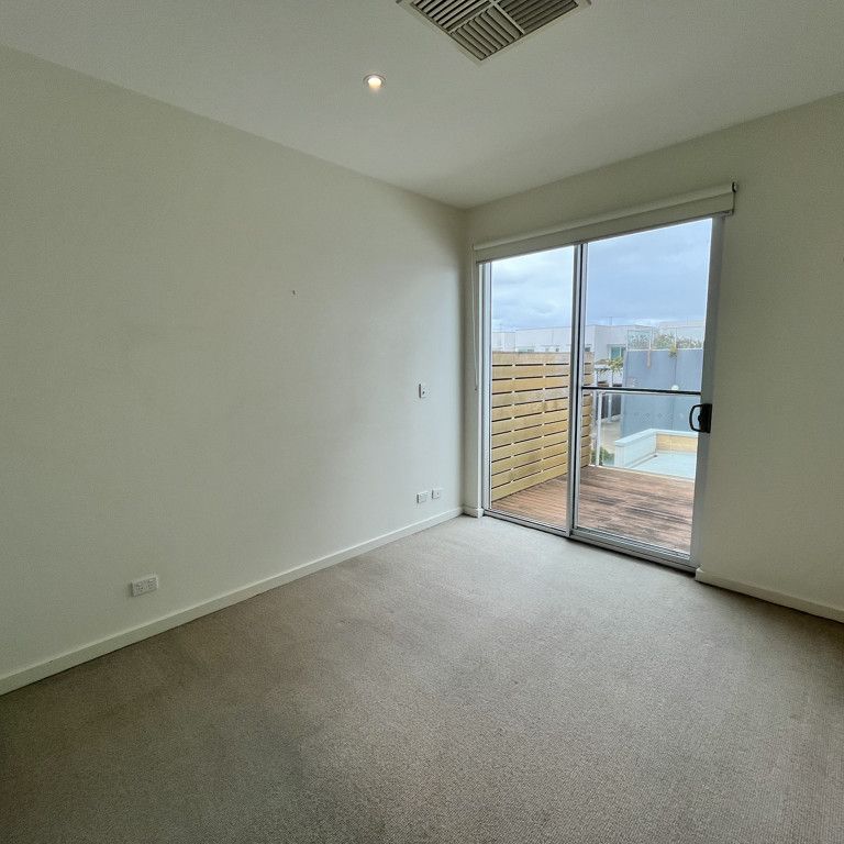 Low-Maintenance Living by the Water! - Photo 1