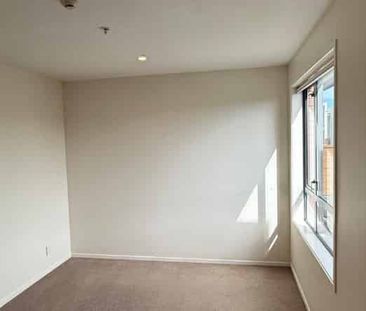 Modern & Stylish Living in the Heart of Hobsonville Point - Photo 2