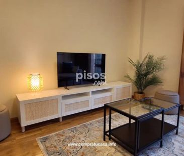 Piso en alquiler en Calle Teodosio El Grande - Photo 2