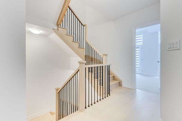 For Lease - 1250 Anthonia Trail, Oakville, Ontario - Photo 1