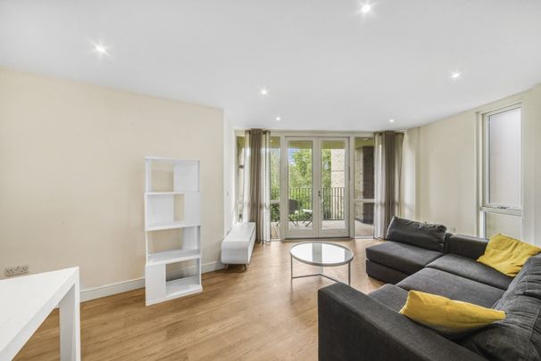 2 Bed Flat, Jardin House, SE17 - Photo 1