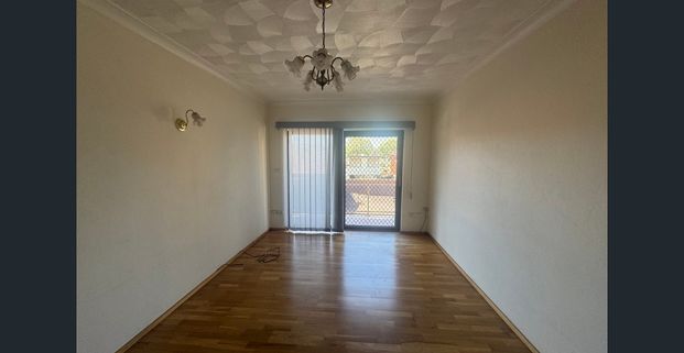 View Wednesday at 3:00pm - 3:15pm - Photo 1