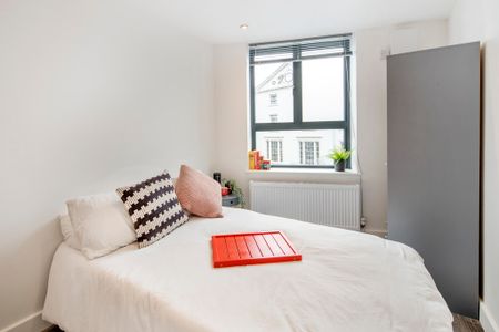 1 Bedroom Shared House - Photo 2