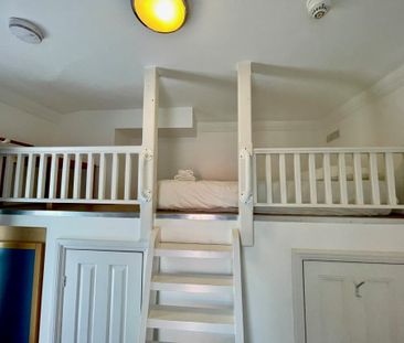 Flat 222 Fulham Palace Road, Fulham W6 9HH - Photo 2