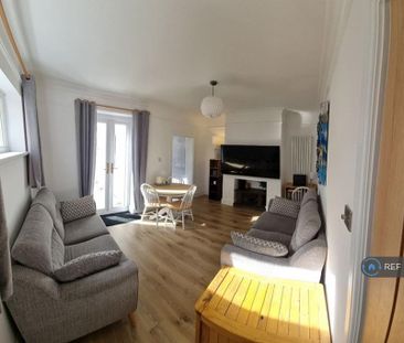 1 bedroom in a house share to rent - Photo 6