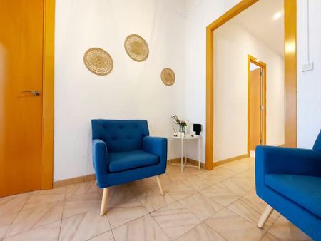 Carrer de lEditor Manuel Aguilar, Valencia, Valencian Community 46001 - Photo 2