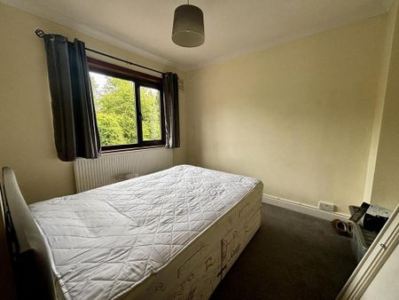 3 bedroom semi-detached house to rent - Photo 3