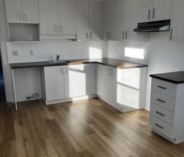 Beau 6 1/2 à louer à Verdun - Photo 2