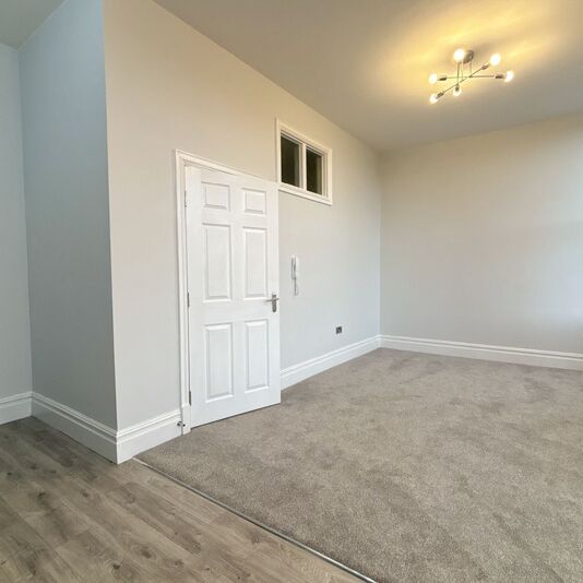 Flat 5, Beck House, 3 West Parade Road, Scarborough - Photo 1