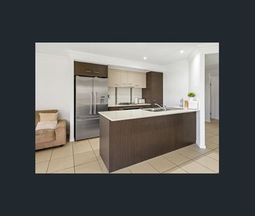 Spacious Family home in the Heart of Mount Cotton - Photo 6