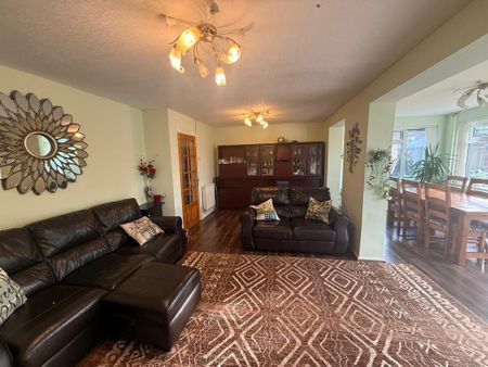 3 bedroom semi-detached house to rent - Photo 4