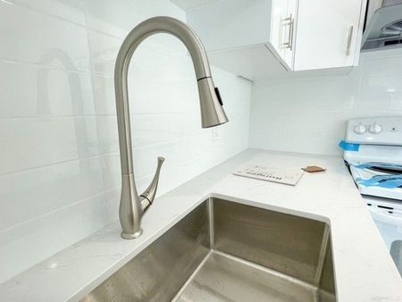 For Lease - 16 Arthur Dixon Street Unit# Coachhouse, Markham, Ontario - Photo 4