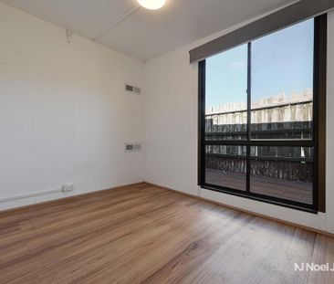 46a Elmhurst Road, BLACKBURN - Photo 5
