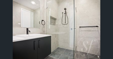 Sophisticated Family Home with Inground Swimming Pool - Photo 5