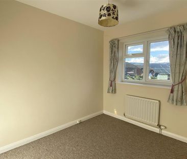2 bedroom detached house to rent - Photo 2