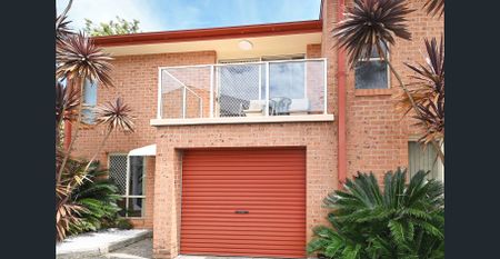 Cozy & Comfortable Townhouse - Photo 3