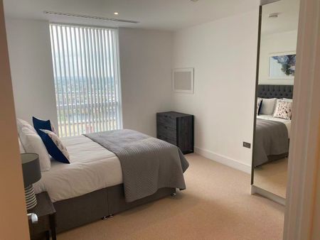 2 Bed Flat, Maine Tower, E14 - Photo 2