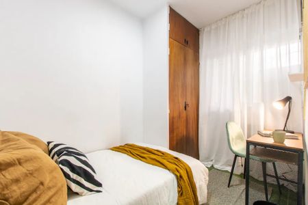 Calle del Pez Austral, Madrid, Community of Madrid 28007 - Photo 2